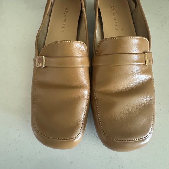 Anne Klein Womens Leather Loafers Size 8.5M Tan - Picture 5 of 10